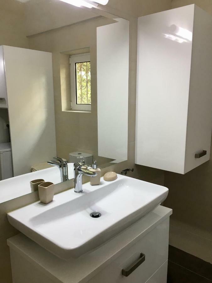 Sea Star Luxury Apartment Atenas Exterior foto